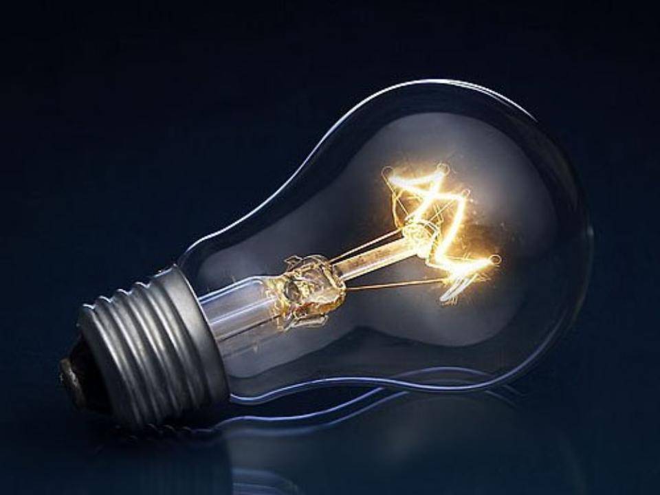 Минэнерго подготовило очередные ограничения: предлагается лампы накаливания мощностью 65 и 70 Вт заменить светодиодными лампами