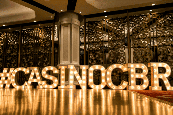 Декоративное светодиодное освещение нового казино в Австралии 